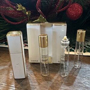Empty bottles of  with bag CHANEL Coco Mademoiselle Travel Set - Gold and White